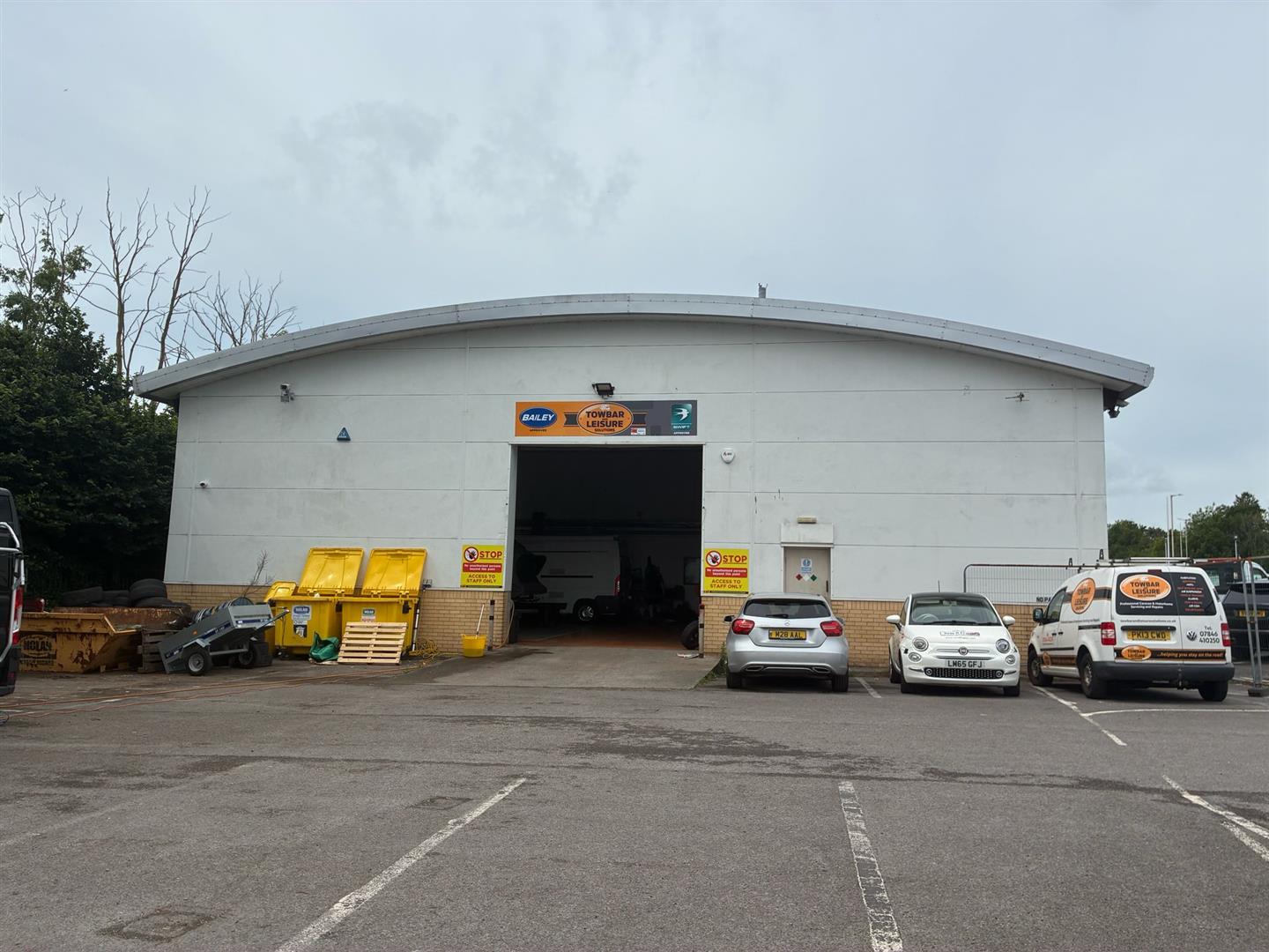 Showroom/Business Unit, Waterton Lane Bridgend, CF31 3YY
